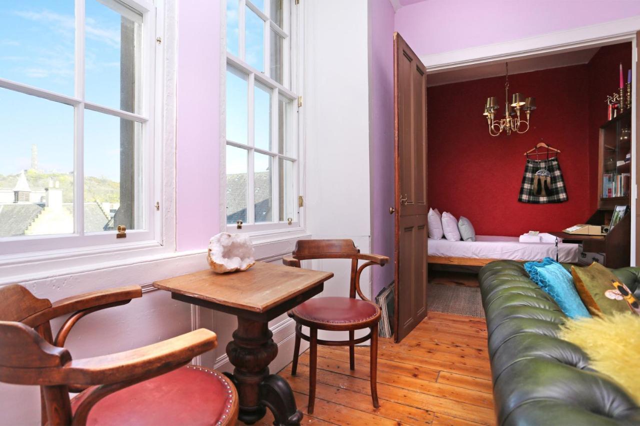 Joivy Iconic Colorful Home On The Royal Mile エディンバラ エクステリア 写真