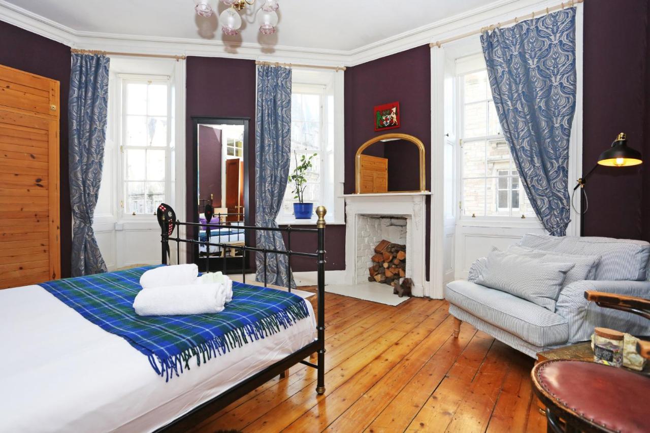 Joivy Iconic Colorful Home On The Royal Mile エディンバラ エクステリア 写真